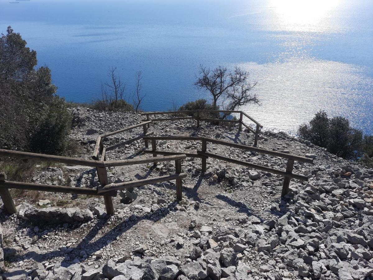 אאוריזינה Agriturismo Ai Tre Sentieri מראה חיצוני תמונה
